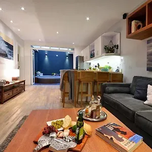 Hotel Oasis Suites Medellin